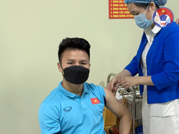 Quang Hải hoàn tất mũi tiêm  thứ 2